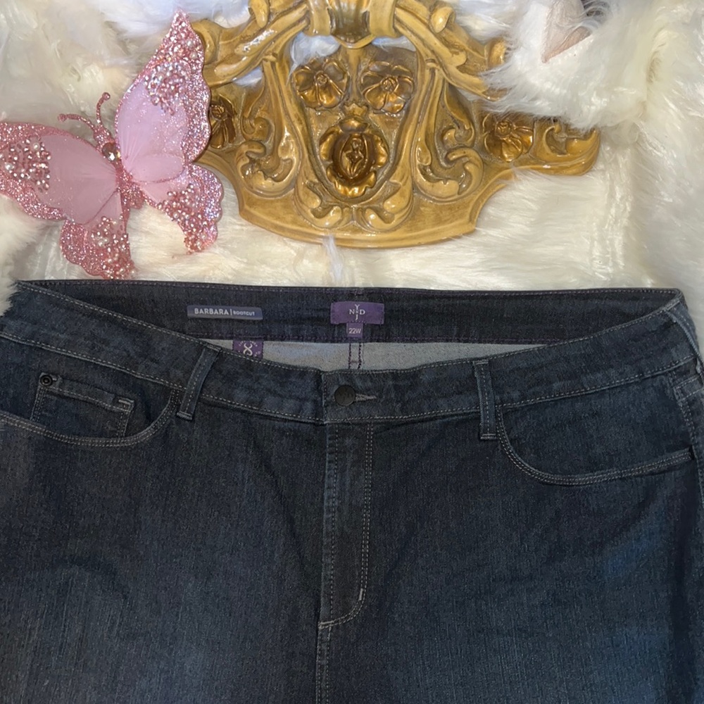 NYDJ *FLAWED* Barbara Bootcut Size 22W. Like New, worn once. *FLAW on left leg*